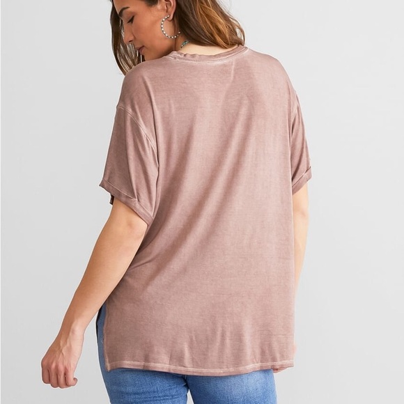 White Crow Sleek Oversized Top - Picture 5 of 5